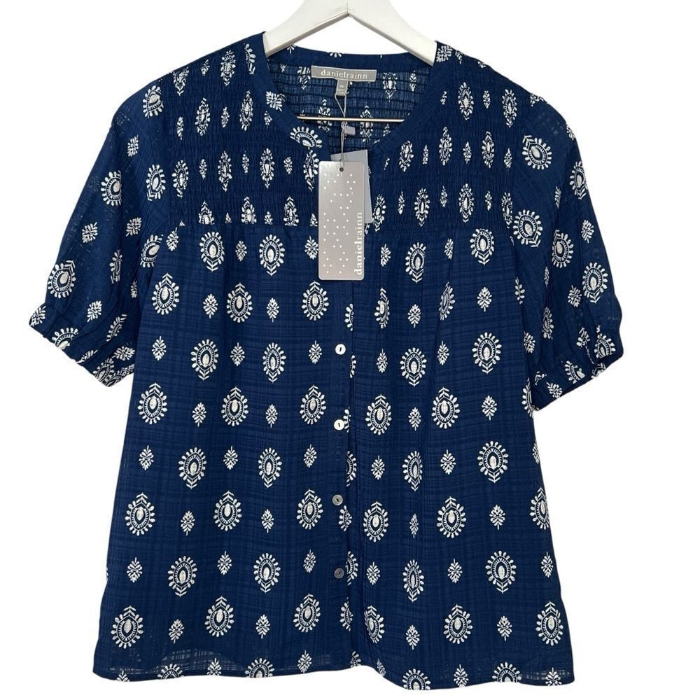 NWT Daniel Rainn Smocked Paisley Gauze Top size XS Blue Short Sleeve Blouse